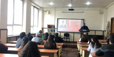 BDU-nun Kitabxanaçılıq-informasiya fakültəsində “Qars müqaviləsinin informasiya təminatı” mövzusunda elmi seminar keçirilib