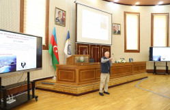 İspaniyanın Donastiya Beynəlxalq Fizika Mərkəzi və Bask Universitetinin professoru BDU-da elmi seminar keçib