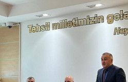 PROFESSOR ASLAN ABAŞİDZENİN TƏLƏBƏLƏRLƏ GÖRÜŞÜB