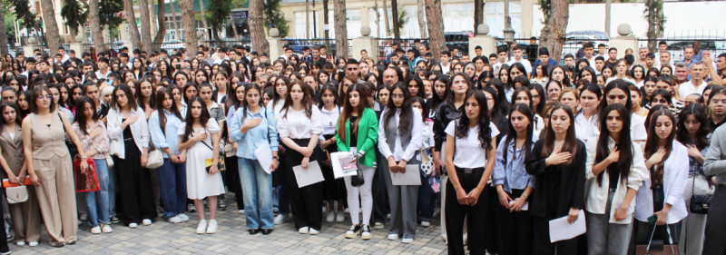 BDU-nun nəzdində “Gənc istedadlar” liseyində, İqtisadiyyat və Humanitar Kollecdə və Qazax filialında Bilik Günü