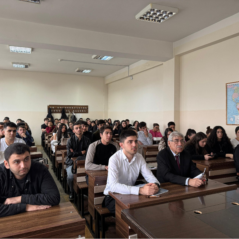 Tarix fakültəsində 18 oktyabr - Müstəqilliyin Bərpası Gününə həsr olunmuş tədbir keçirilib.