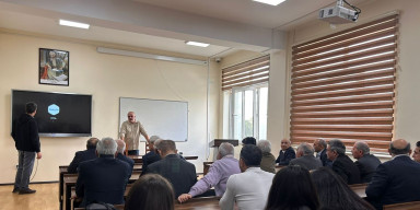 Türkiyəli professor BDU-da elm seminar keçirib