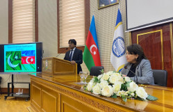 Quaid Azam Universitetinin professoru BDU-da ustad dərsi keçib