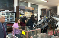 Biologiya fakültəsinin tələbələri Təbiət Tarixi Muzeyini ziyarət edib