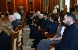 Milli Azərbaycan Tarixi Muzeyində “Orta əsr Gəncəsinin şirli keramikası (Milli Azərbaycan Tarixi Muzeyinin kolleksiyası)” adlı kitabın təqdimatı keçirilib.