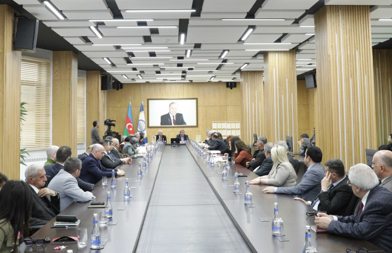 BDU-da akademik Şahin Mustafayevin “Təbriz livasının müfəssəl dəftəri” kitabının təqdimatı