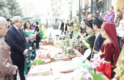 BDU-nun nəzdində “Gənc istedadlar” liseyində Novruz şənliyi