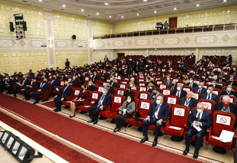 BDU-da “XXI əsrin yeni çağırışları və hüquq sahəsində inkişafın müasir tendensiyaları” mövzusunda Beynəlxalq elmi konfrans başlayıb