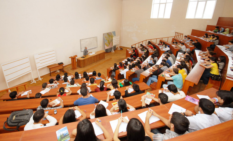 Türkiyənin Eskişehir Teknik Universitetinin professoru BDU-da mühazirə oxuyub