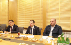 Gürcüstan parlamentinin Təhsil, elm və gənclərlə iş komitəsi sədrinin birinci müavininin rəhbərlik etdiyi nümayəndə heyəti BDU-da