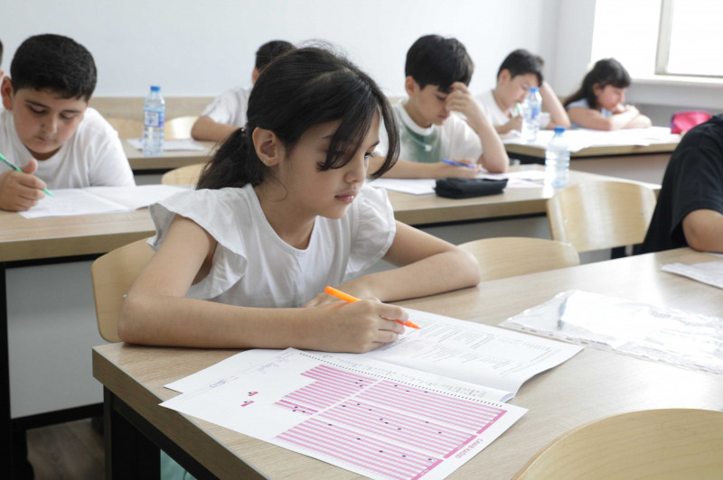 BDU-nun nəzdində “Gənc istedadlar” liseyinin V siniflərinə qəbul imtahanı keçirilib