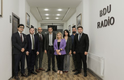 “Azərsun Holdinq” BDU-nun Jurnalistika fakültəsinin 6 tələbəsinə təqaüd ayırıb