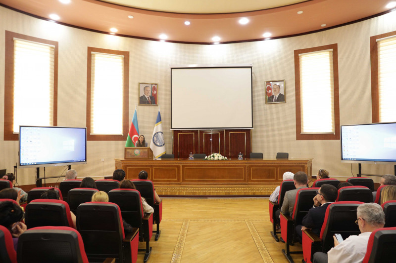 Təhsilin İnkişafı Fondu BDU-da “TəhsilPlus” kartı ilə bağlı görüş keçirib