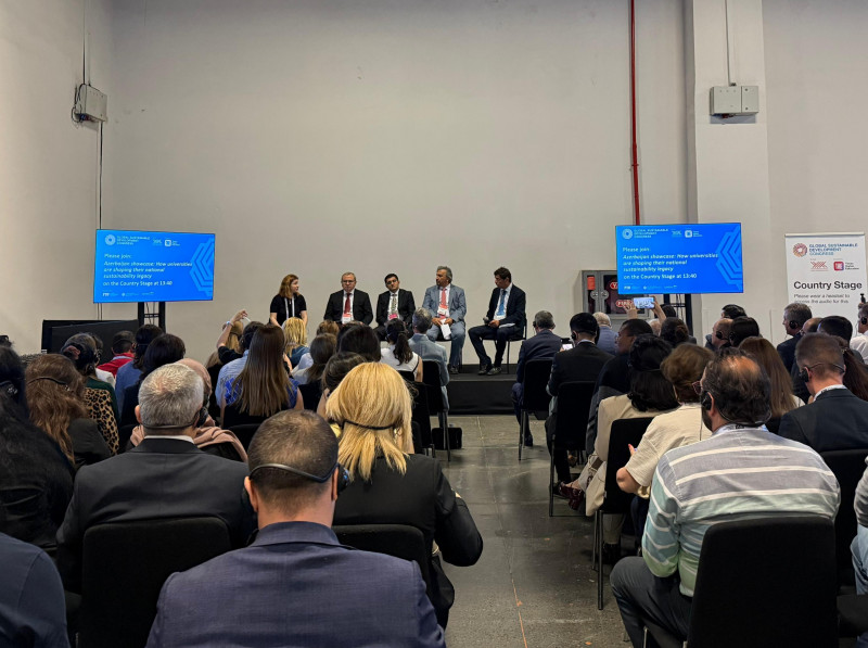 BDU-nun rektoru Qlobal Dayanıqlı İnkişaf Konqresinin panel müzakirəsində çıxış edib