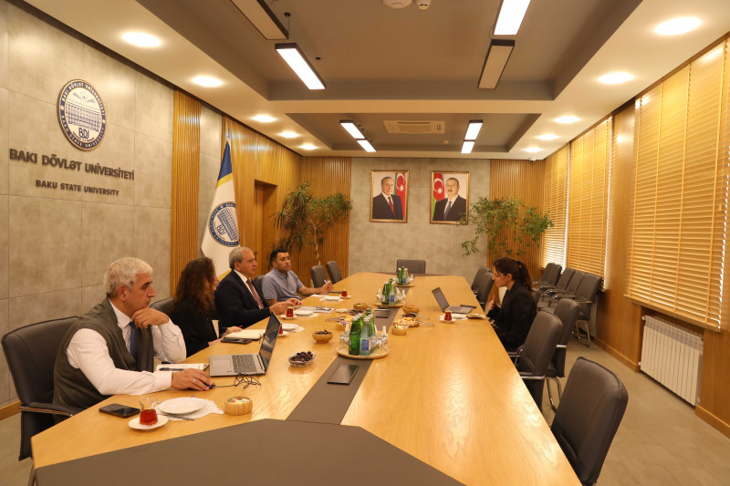 BDU-da “Elsevier” ilə yeni əməkdaşlıq imkanları müzakirə olunub