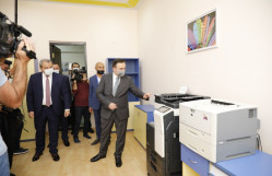 bp-nin regional prezidenti Qəri Counz BDU Nəşr Evinin fəaliyyəti ilə tanış olub