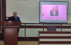 BDU-nun Filologiya fakültəsində akademik Ağamusa Axundovun 90 illiyinə həsr olunmuş elmi seminar keçirilib