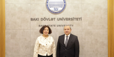 Çin Xalq Respublikasının Azərbaycandakı yeni səfiri xanim Lu Mey BDU-da olub