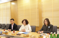 Çin Xalq Respublikasının Azərbaycandakı yeni səfiri xanim Lu Mey BDU-da olub