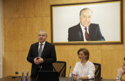 BDU-da Everesti fəth edən azərbaycanlı alpinist Vəfa Musayeva ilə görüş