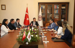 BDU-nun nümayəndə heyəti Türkiyənin Ankara Sosial Elmlər Universitetində