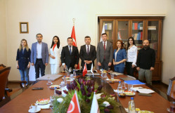 BDU-nun nümayəndə heyəti Türkiyənin Ankara Sosial Elmlər Universitetində