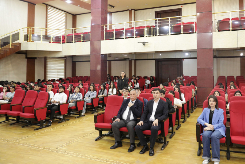 BDU-da Dünya Robot Olimpiadası haqqında infosessiya