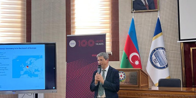 BDU tələbələri DAAD-ın təqaüd proqramları barədə məlumatlandırılıblar