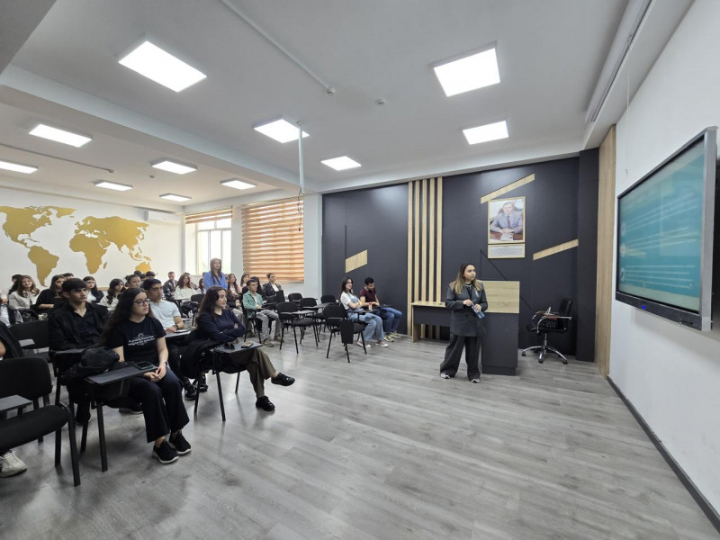 “PAŞA Holding” BDU tələbələri üçün təlim keçirib