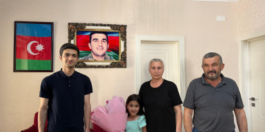 BDU-nun şəhid məzunu Ataməli Musaoğlunun ailəsi ziyarət olunub