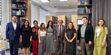 BDU-da türkiyəli professor Nimet Yıldırımla görüş