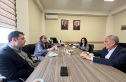 BDU-da türkiyəli professor Nimet Yıldırımla görüş