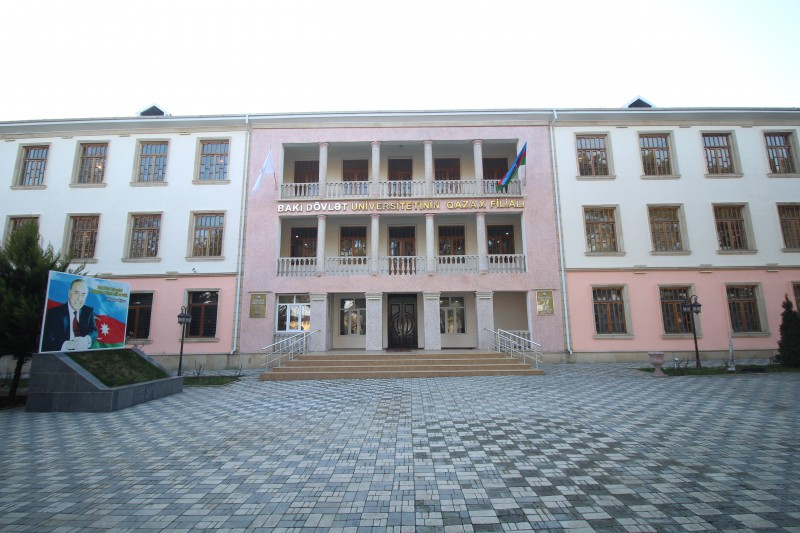 BDU-nun Qazax filialı Qarabağ Dirçəliş Fonduna 4 min, “Yaşat” Fonduna isə 2 min manat ianə edib