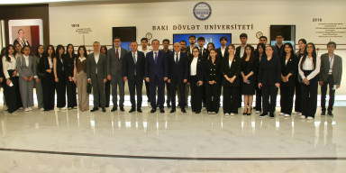 XİN-in xüsusi tapşırıqlar üzrə səfiri Elşad İskəndərov BDU tələbələri ilə görüşüb