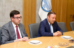 XİN-in xüsusi tapşırıqlar üzrə səfiri Elşad İskəndərov BDU tələbələri ilə görüşüb