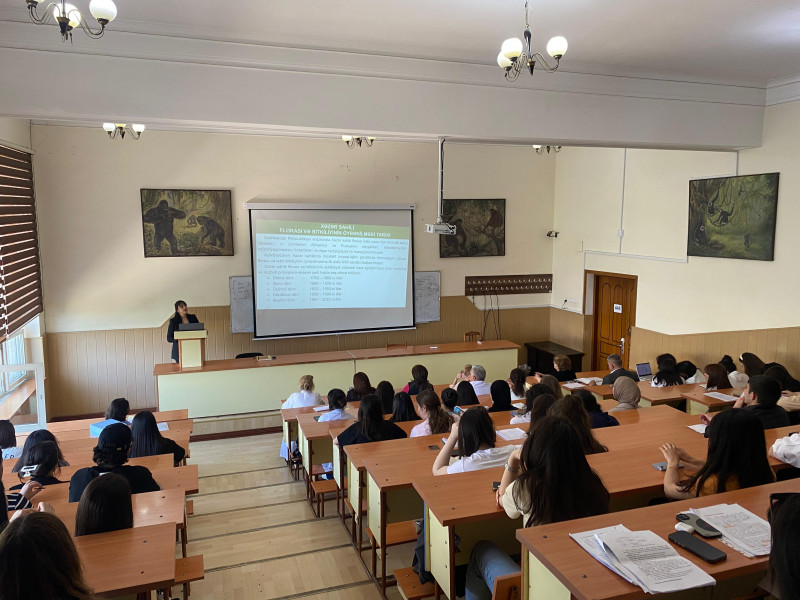 BDU-da Xəzər sahilinin təbii bitkiliyi öyrənilir