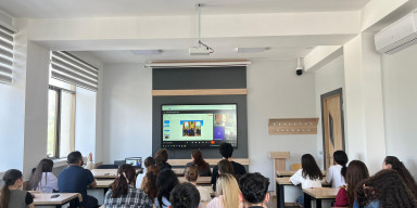 BDU-da Rumıniyanın Yassı Universitetinin Azərbaycan Multikulturalizm Mərkəzinin rəhbəri ilə onlayn görüş