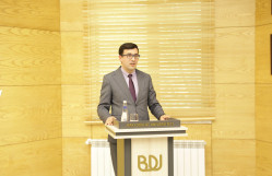 Milli Məclisin üzvü Pərvin Kərimzadə BDU-da "Azərbaycan müstəqillik illərində: Qurtuluşdan zəfərə" mövzusunda mühazirə deyib