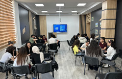 BDU-da təlim: “Düşüncə xətalarının emosional həyatımıza təsiri”