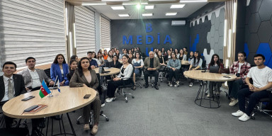 “Ulu Öndər Heydər Əliyevin milli mətbuat modeli”