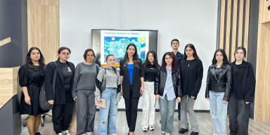 BDU-nun Psixoloji yardım sektorunun "Kinoklub" layihəsi çərçivəsində "Böyük Getsbi" filmi təhlil edilib