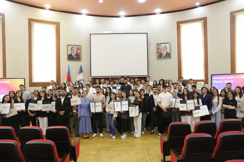 BDU-da “Code For Future” layihəsinin məzun günü