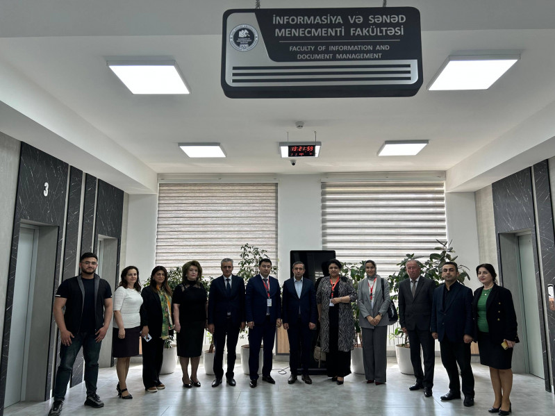 Özbəkistanlı alim BDU tələbələrinə mühazirə oxuyub