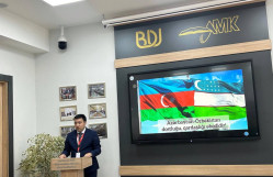 Özbəkistanlı alim BDU tələbələrinə mühazirə oxuyub