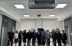 Özbəkistanlı alim BDU tələbələrinə mühazirə oxuyub