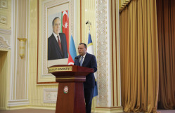 “Azərbaycan Televiziya və Radio Verilişləri” QSC-nin sədri Rövşən Məmmədov BDU tələbələri ilə görüşüb