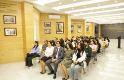 Milli Məclisin üzvü Nigar Məmmədova BDU-da "Gənclər Heydər Əliyev ideyalarının daşıyıcısıdır" mövzusunda mühazirə deyib