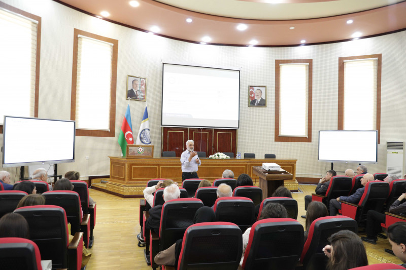 Böyük Britaniyanın Tibbi Tədqiqatlar Şurasının Hesablama Struktur Biologiyası qrupunun rəhbəri Qərib Mürşüdov BDU-da mühazirə deyib