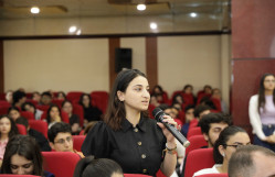 Böyük Britaniyanın Tibbi Tədqiqatlar Şurasının Hesablama Struktur Biologiyası qrupunun rəhbəri Qərib Mürşüdov BDU-da mühazirə deyib