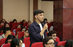 Böyük Britaniyanın Tibbi Tədqiqatlar Şurasının Hesablama Struktur Biologiyası qrupunun rəhbəri Qərib Mürşüdov BDU-da mühazirə deyib